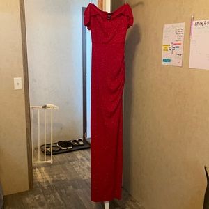 SPARKLY RED PROM DRESS SIZE MEDIUM